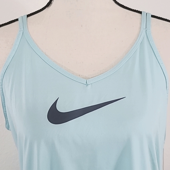 *NWT* NIKE Women's Training Tank Light Green, size XL - Picture 2 of 7